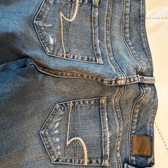 American Eagle Capri Jeans - Picture 4 of 4